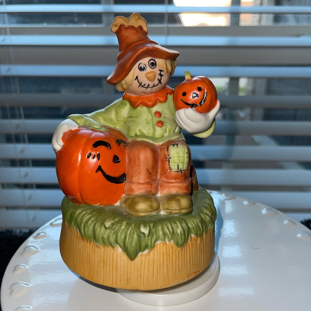Vintage Halloween musical scarecrow-‎ Phantom of the Opera